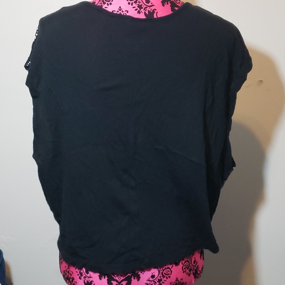 3💝 for $25 ROCK & Republic Crop Top - Picture 3 of 9